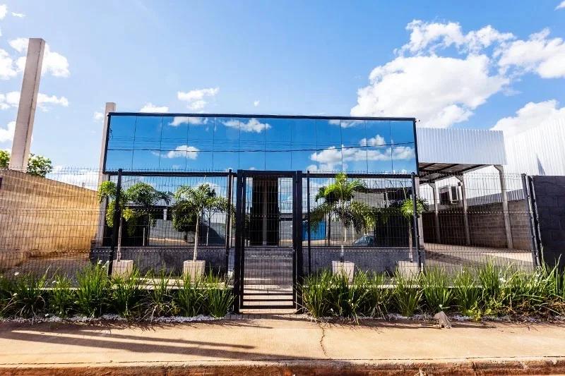 Fachada da fábrica da Freak Embalagem no Distrito Industrial de Birigui